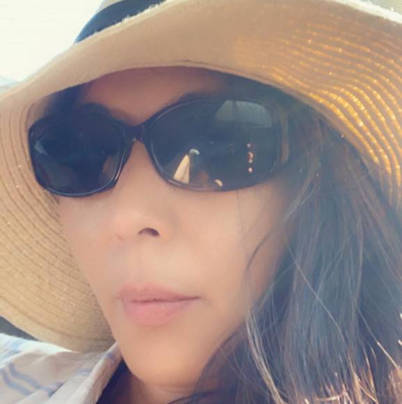 Meet your Posher, Linda - Picture 1 of 1